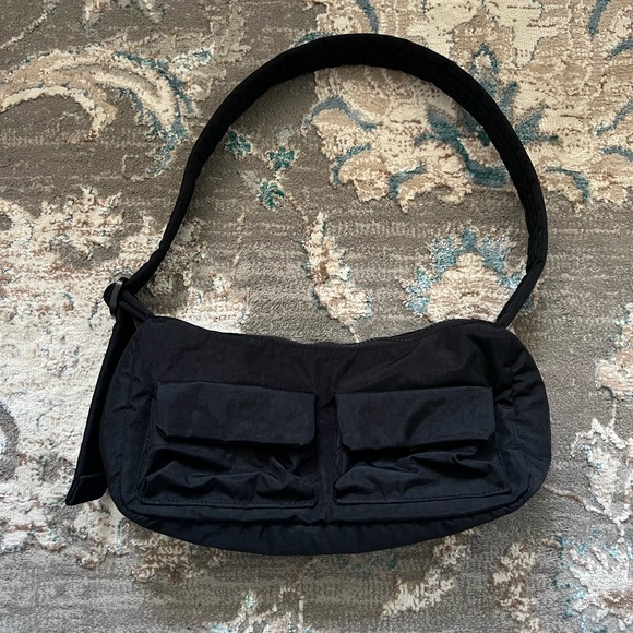 BAGGU Handbags - BAGGU Cargo Shoulder Bag in Black